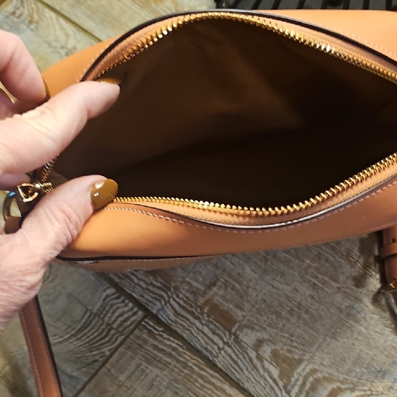 Coach Tan Shell Print - Picture 4 of 4